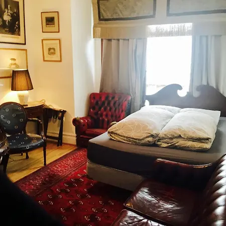 Quality And Very Good Value Private In Close To Notting Hill Zone 2 * London