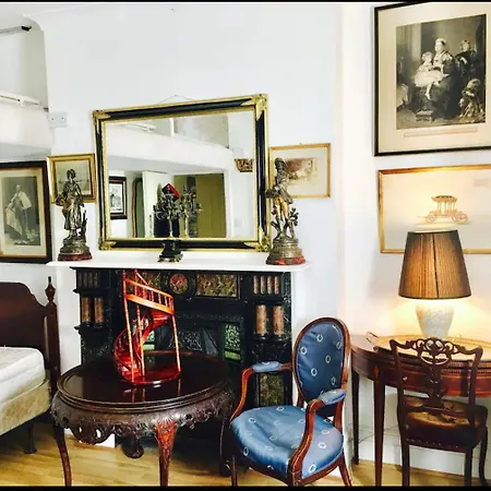 Guest house Quality And Very Good Value Private In Close To Notting Hill Zone 2 *