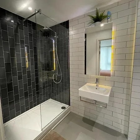 2bed Royal Wharf