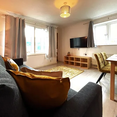 Rebecca Place At Whitechapel - 2 Double Beds, 1 Sofa Bed, Max 5 People * Londra
