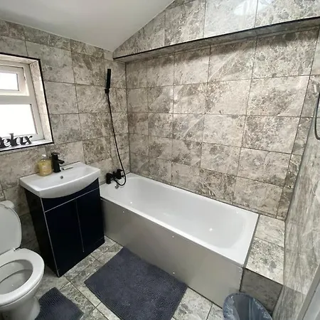 Spacious 3 Bed House London Holiday home Thornton Heath