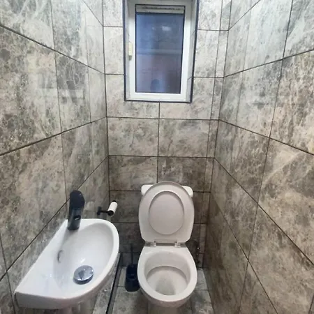 Spacious 3 Bed House London Thornton Heath