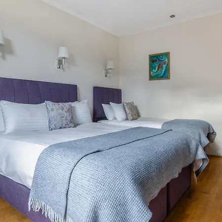 Harlingford 3*