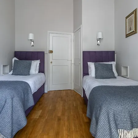 Hotel Harlingford 3*