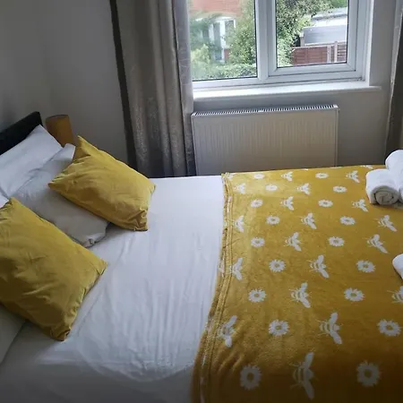 Dom wakacyjny Gresham - Close To Excel, Contractors, Relocators, Paid Parking