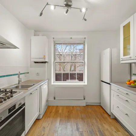 Calm Away From In Camden Town Apartment *