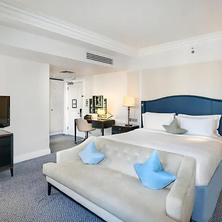 Otel The Waldorf Hilton