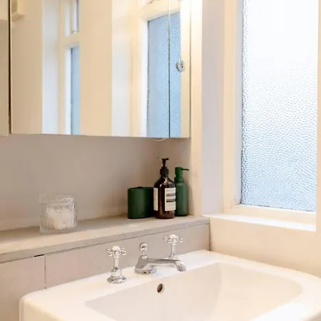 Elegant 1bd Flat In The Heart Of Notting Hill! Apartment London