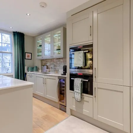 Apartment Elegant 1bd Flat In The Heart Of Notting Hill!