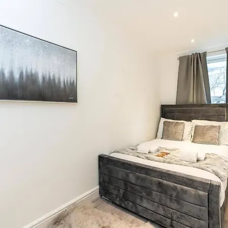 Apartment Stylish 2bed With Sky Window *