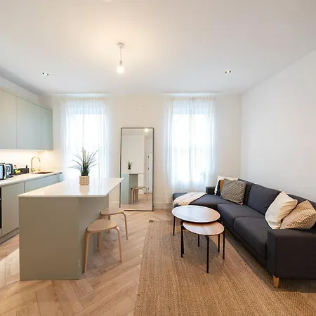Apartment The Battersea Scenery - Elegant 2bdr Flat