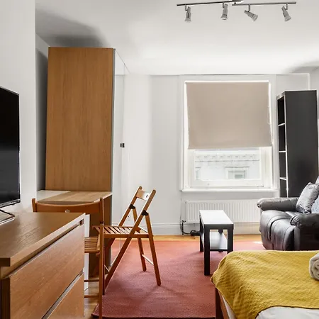 South Kensington Courtfield Gardens studio London