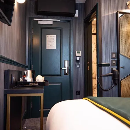 Hyde Park Hotel