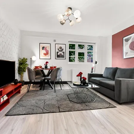 Radiant Serenity 2br Flat Sleeps 4 Warm Ambiance Londýn