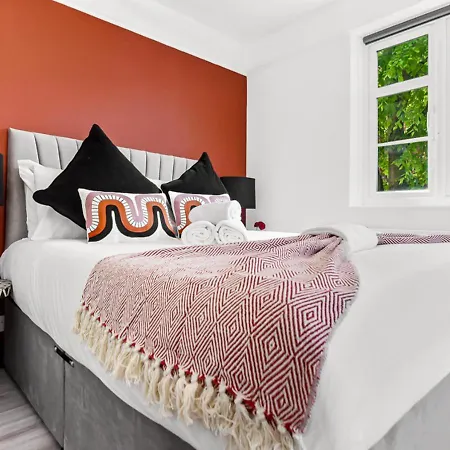 Radiant Serenity 2br Flat Sleeps 4 Warm Ambiance * Londýn