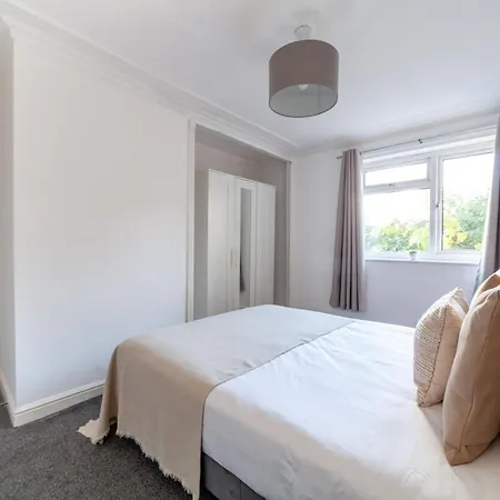 The Walthamstow Collection Apartment