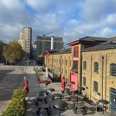 3, Warehouse K * London