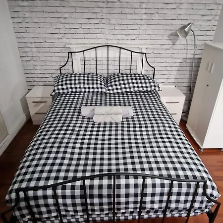 Spacious Private Balcony - Central - Zone 1 - Elephant And Castle Accommodatie bij particulieren