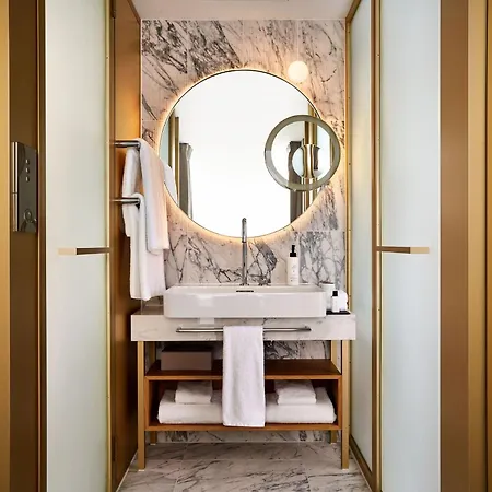 Hotel The Botree - Preferred And 5*