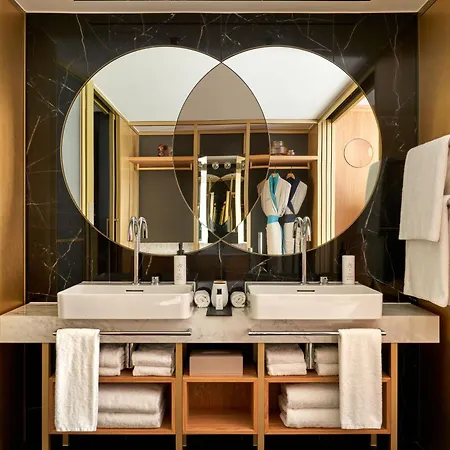 Hotel The Botree - Preferred And 5*