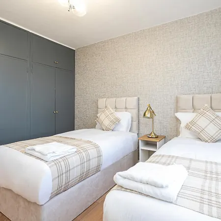 Lovely Near Hyde Park & Oxford St * Londra