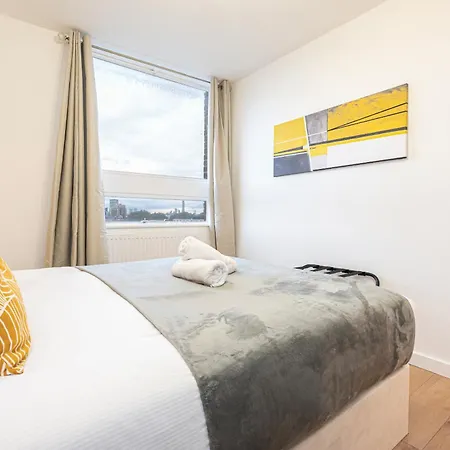 Lovely Near Hyde Park & Oxford St Londra