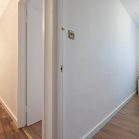 Appartamento Lovely Near Hyde Park & Oxford St Londra
