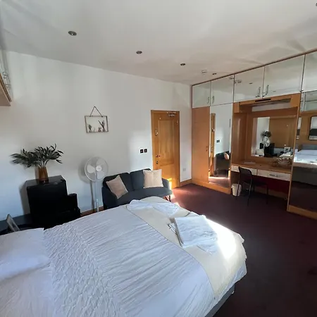 Privatunterkunft Camden 2 *