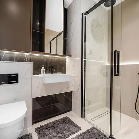 Utopian 3 Bedroom Kilburn Apartment