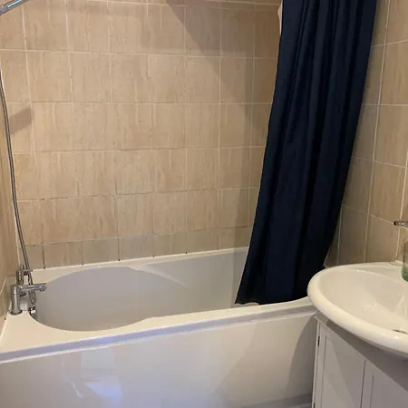 Dom wakacyjny Gresham - Close To Excel, Contractors, Relocators, Paid Parking