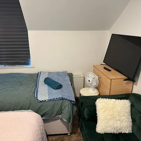 Wembley Area Serviced Apartments, 15mins To Central *