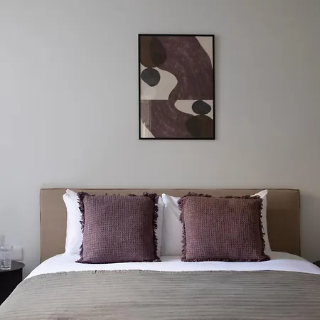 Gulaid House Knightsbridge By Bob W Aparthotel