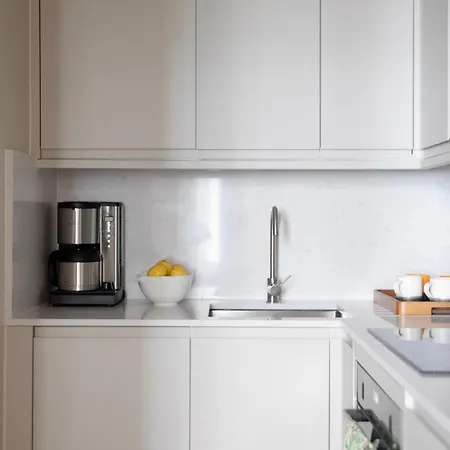 Gulaid House Knightsbridge By Bob W 5* London
