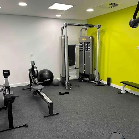 Cool Dalston Studio With Balcony And Gym Londres