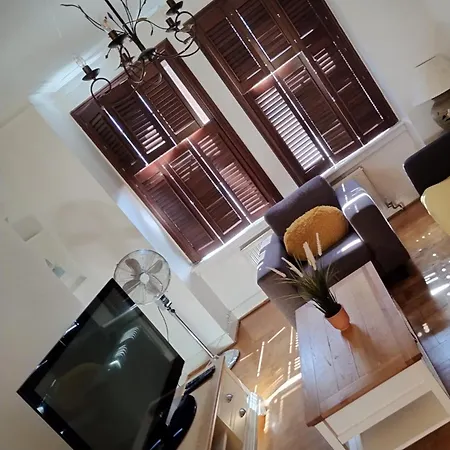 Apartment Fulham Fancy - Cosy 4 Bedroom With Garden Near Hammersmith And Fulham By The River !