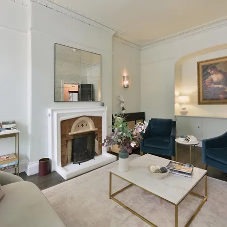 Harlingford Hotel London