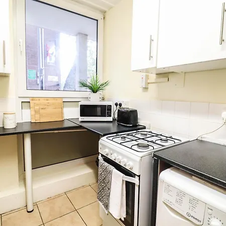 アパート Cosy Property Right By Warren Street Station! Free Wifi!