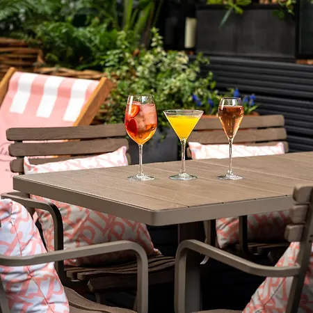 11 Cadogan Gardens And The By Iconic Luxury 5* London