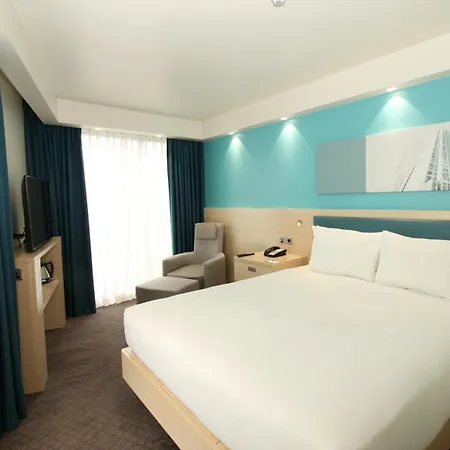 Hotel Hampton By Hilton Docklands London