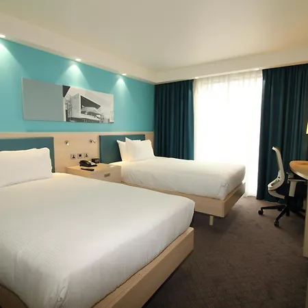 Hotel Hampton By Hilton Docklands 3*