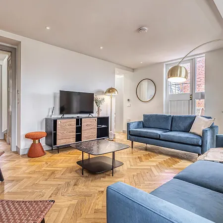 Luxury Flats Near Big Ben And Eye * London