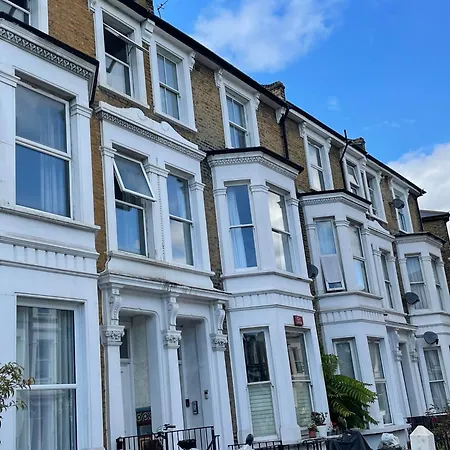 Pillo Hammersmith * ロンドン