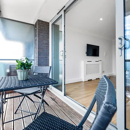 Appartamento Stunning Flat On King's Road, Chelsea With Balcony Londra