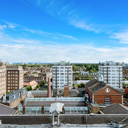 Stunning Flat On King's Road, Chelsea With Balcony Appartamento