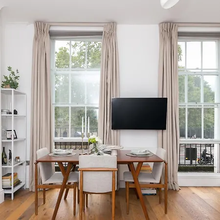 Apartment Light Filled With View Of Regents Park *