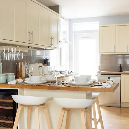 Tintern - Clapham Apartment *