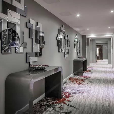 Doubletree By Hilton - Greenwich 4*