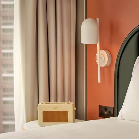 Hotel Art'otel Battersea Power Station, Powered By Radisson 5*