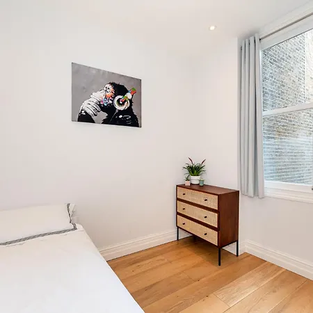 2-bedroom Victorian In Kensington * London