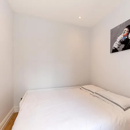 2-bedroom Victorian In Kensington *